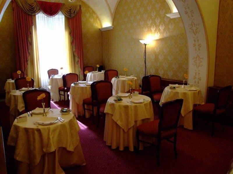 Liberty Hotel Katanya Restoran fotoğraf